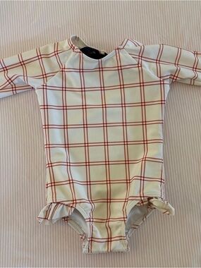 Minnow size 0-6m Long-Sleeve Rash Guard Swimsuit